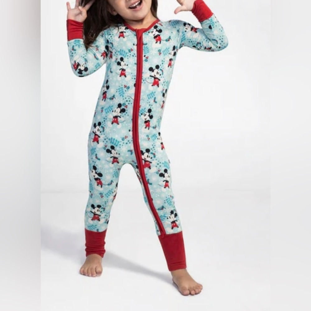 Disney Mickey Mouse Mickey wonderland Christmas zippie 12-18 months